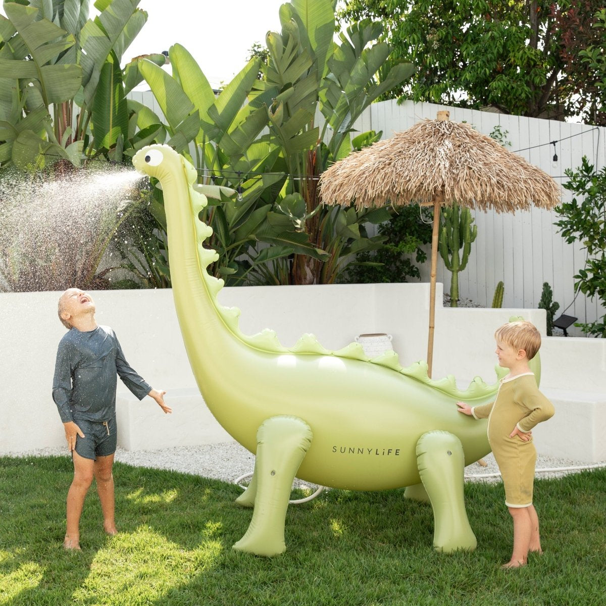 DINO GIANT SPRINKLER - INTO THE WILD GREEN