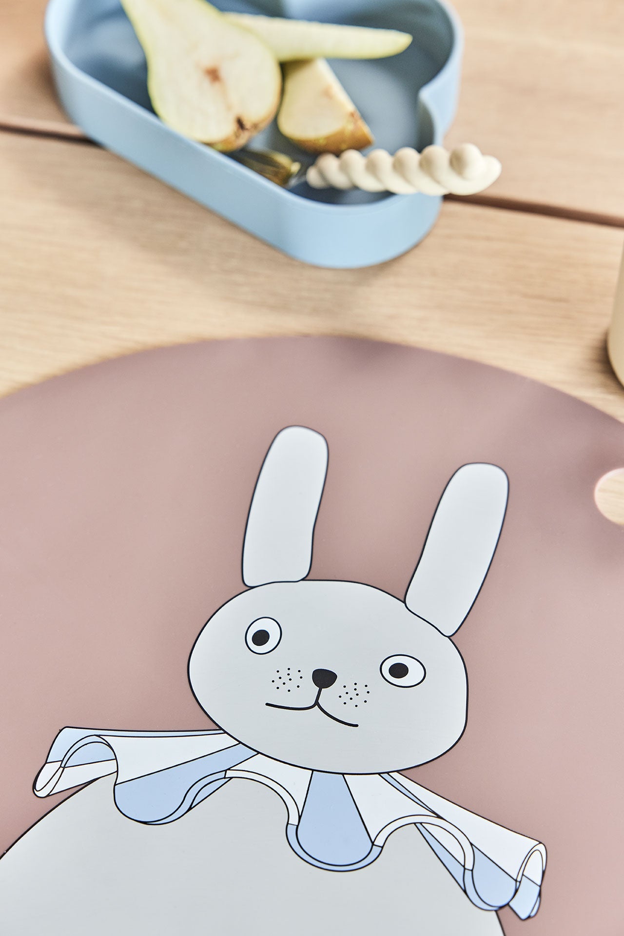 STALO KILIMĖLIS - RABBIT POMPOM