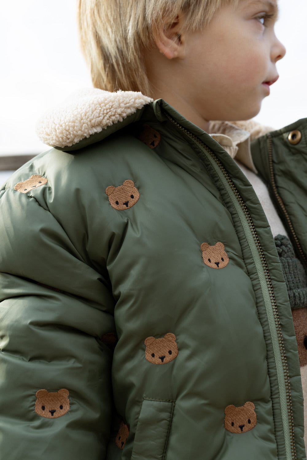 FLORUS STRIUKĖ | BEARS | THYME