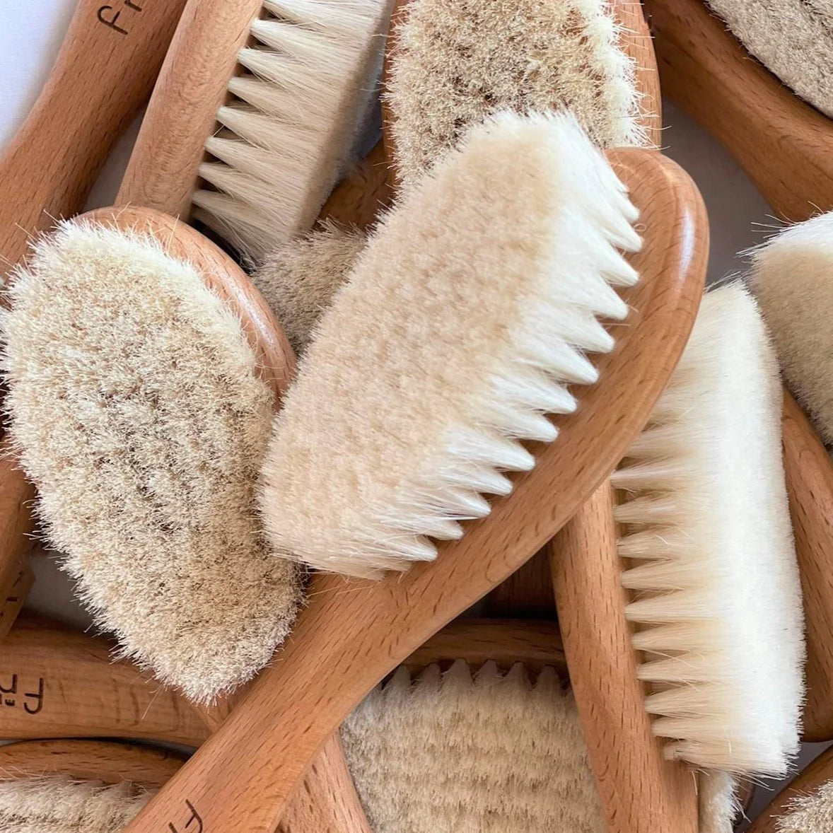 HAIRBRUSH GIFT SET