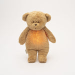 MOONIE ORGANIC HUMMING BEAR - CAPPUCCINO lifestyle