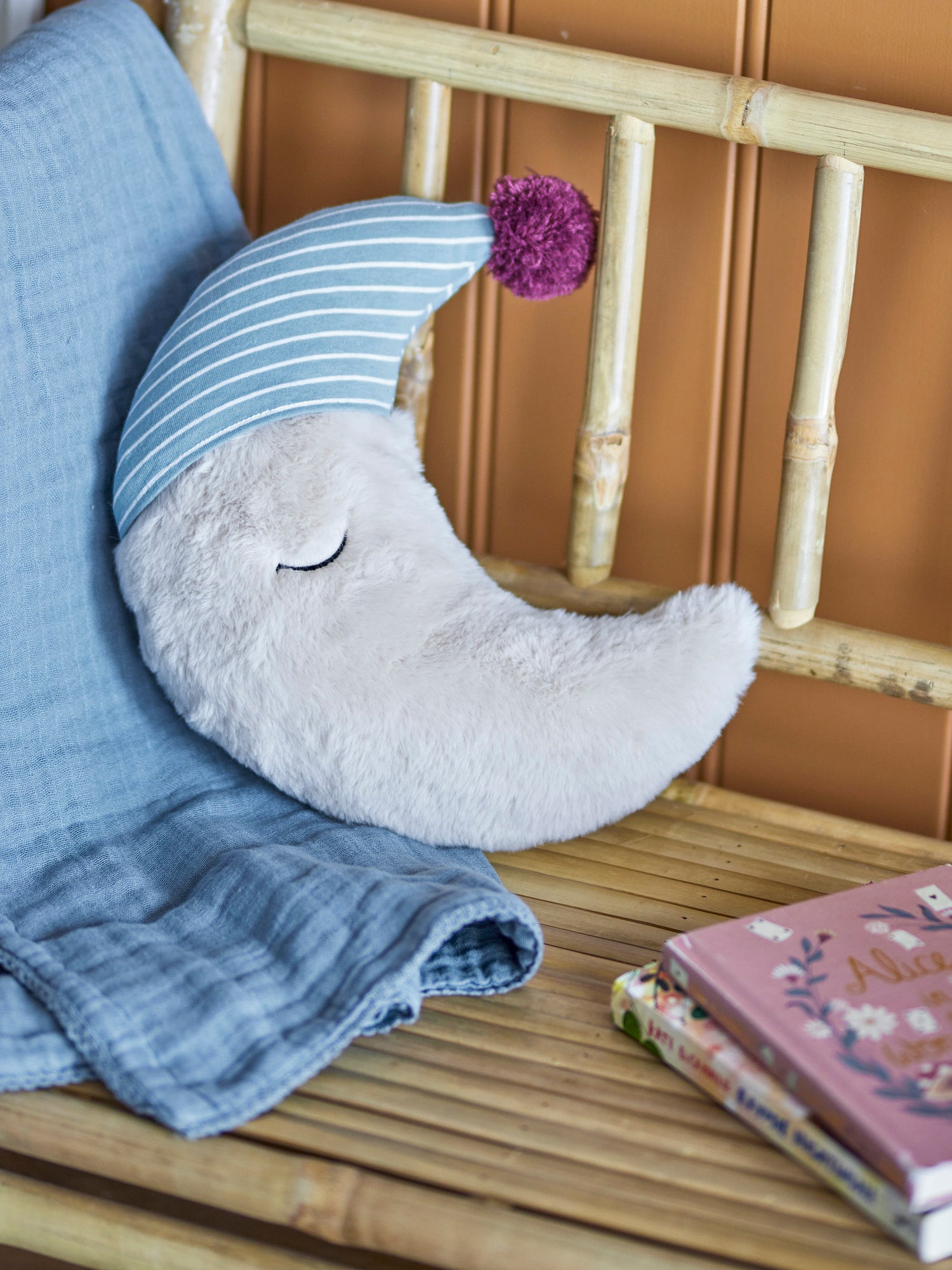 MOONY CUSHION