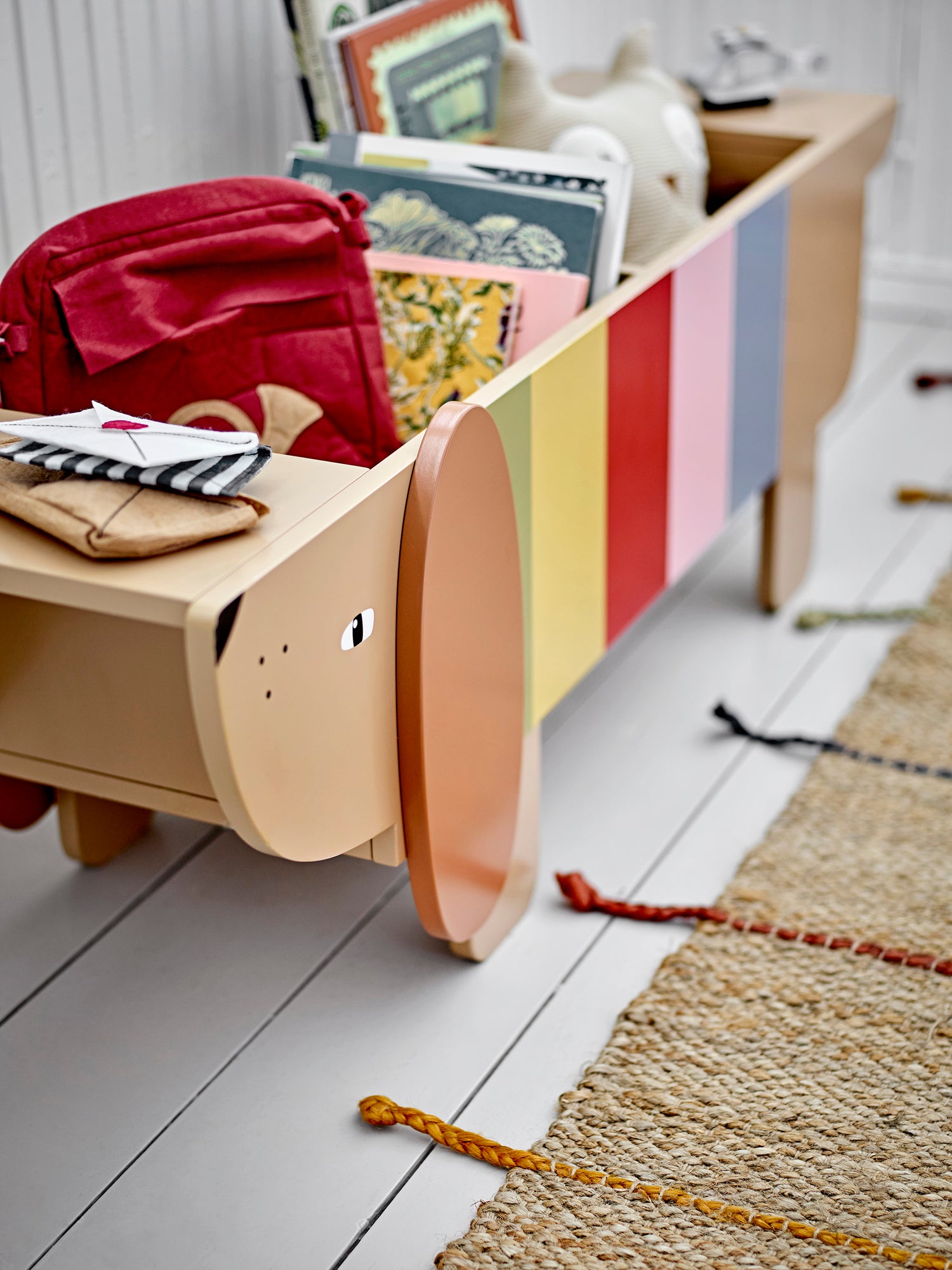 CHARLIE BOOK STAND