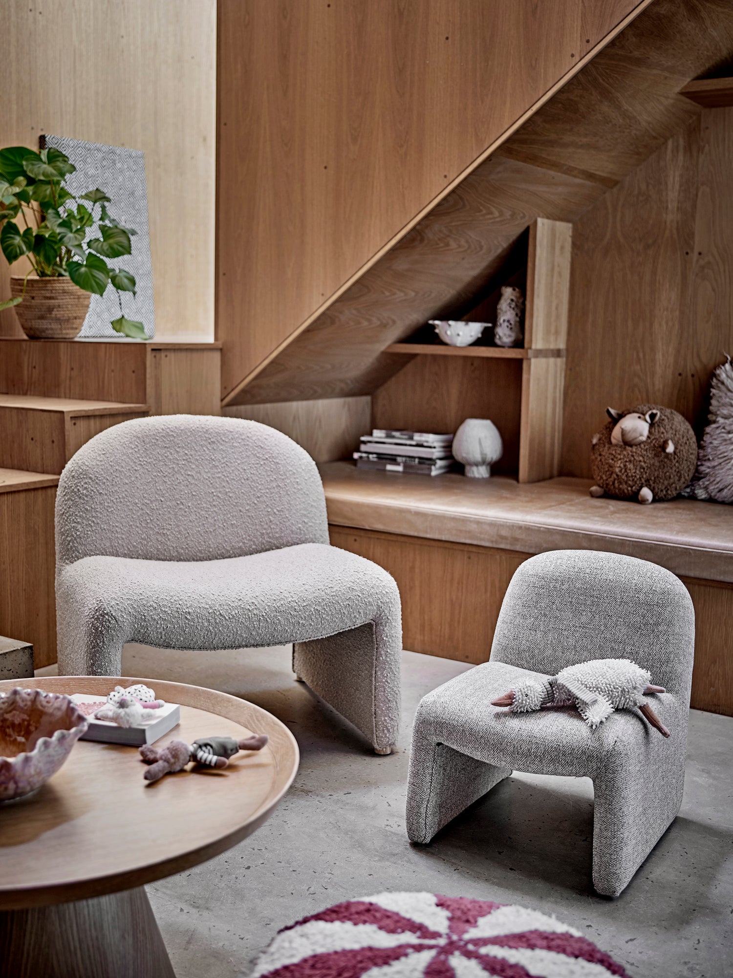 NEEL CHAIR