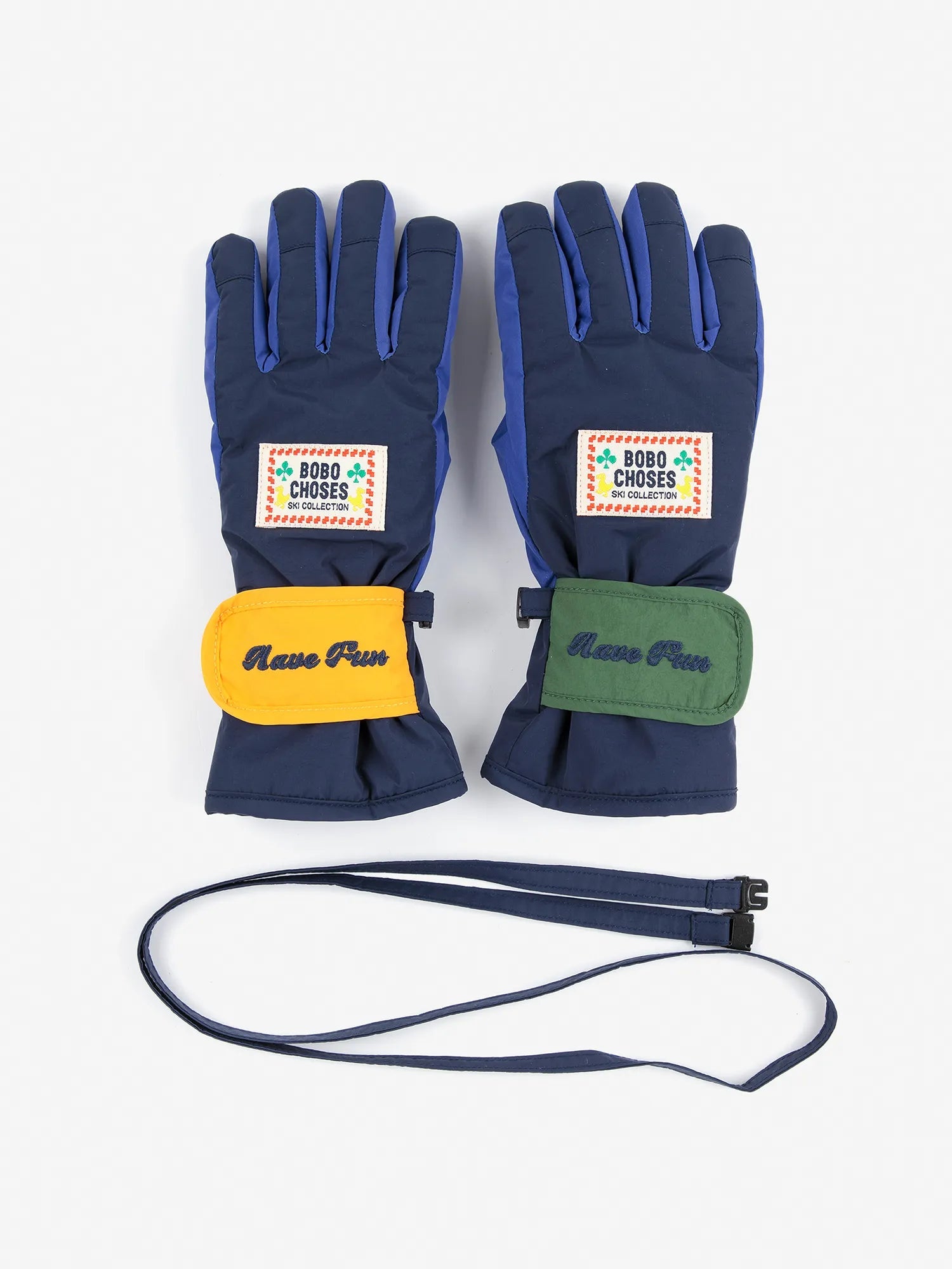 SKI GLOVES