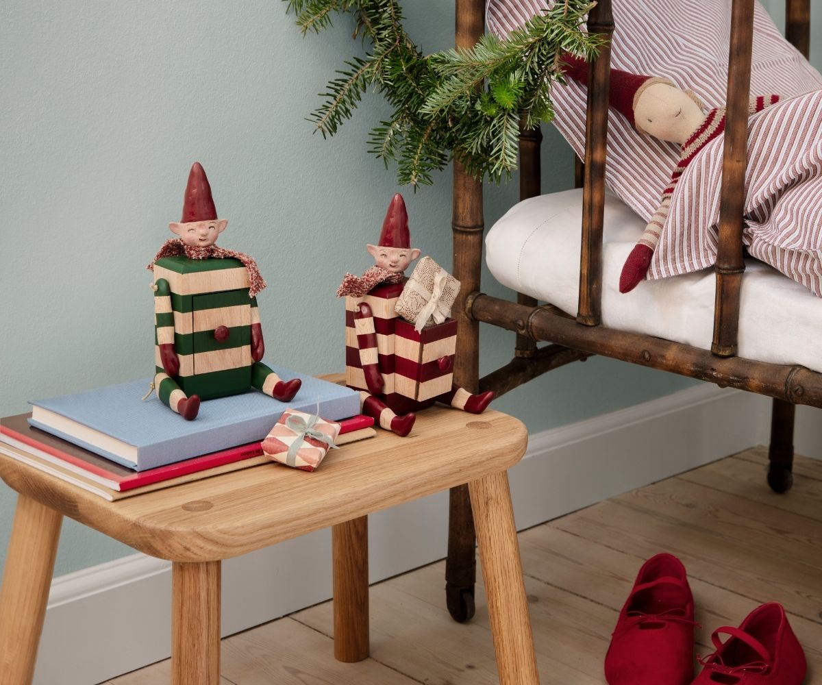 ELF WITH DRAWER - RED