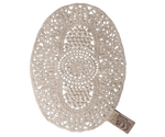 Lace rug, Mouse