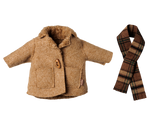 Jacket and scarf - Medium mouse
