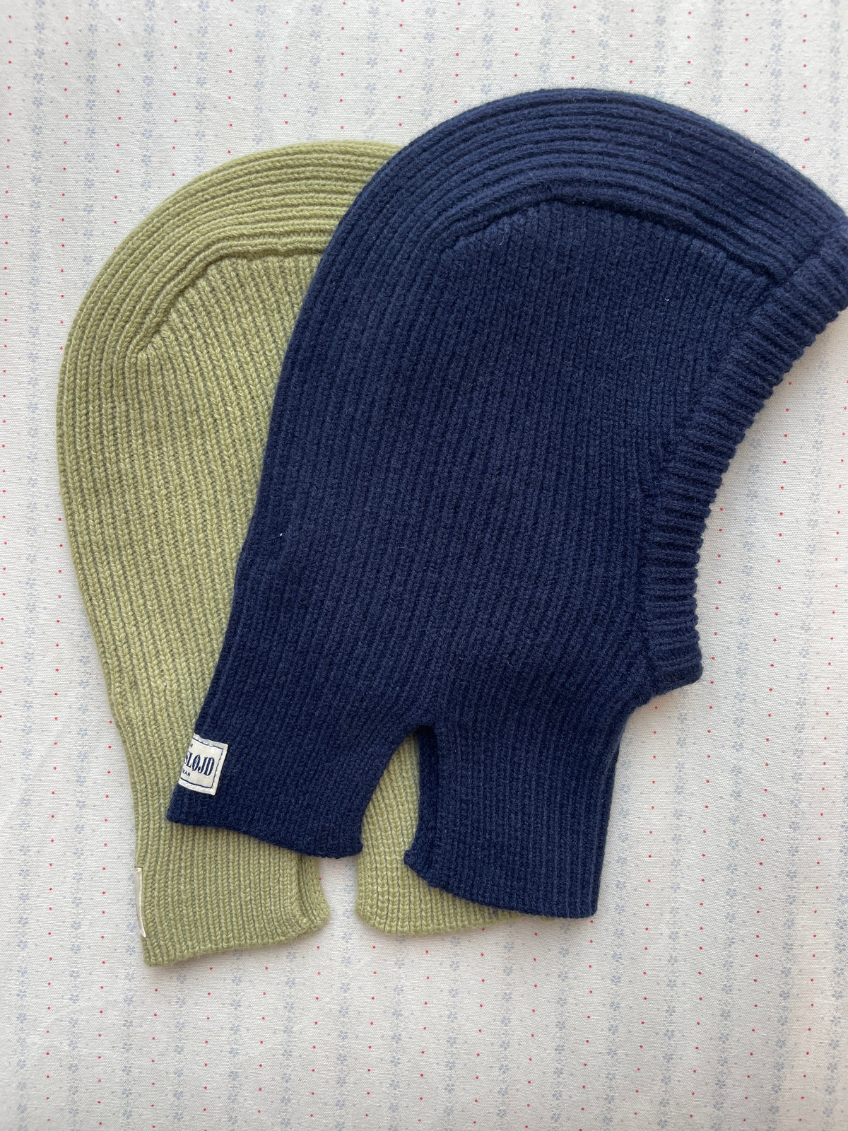 BASIL KEPURĖ BALAKLAVA - PALE OLIVE GREEN