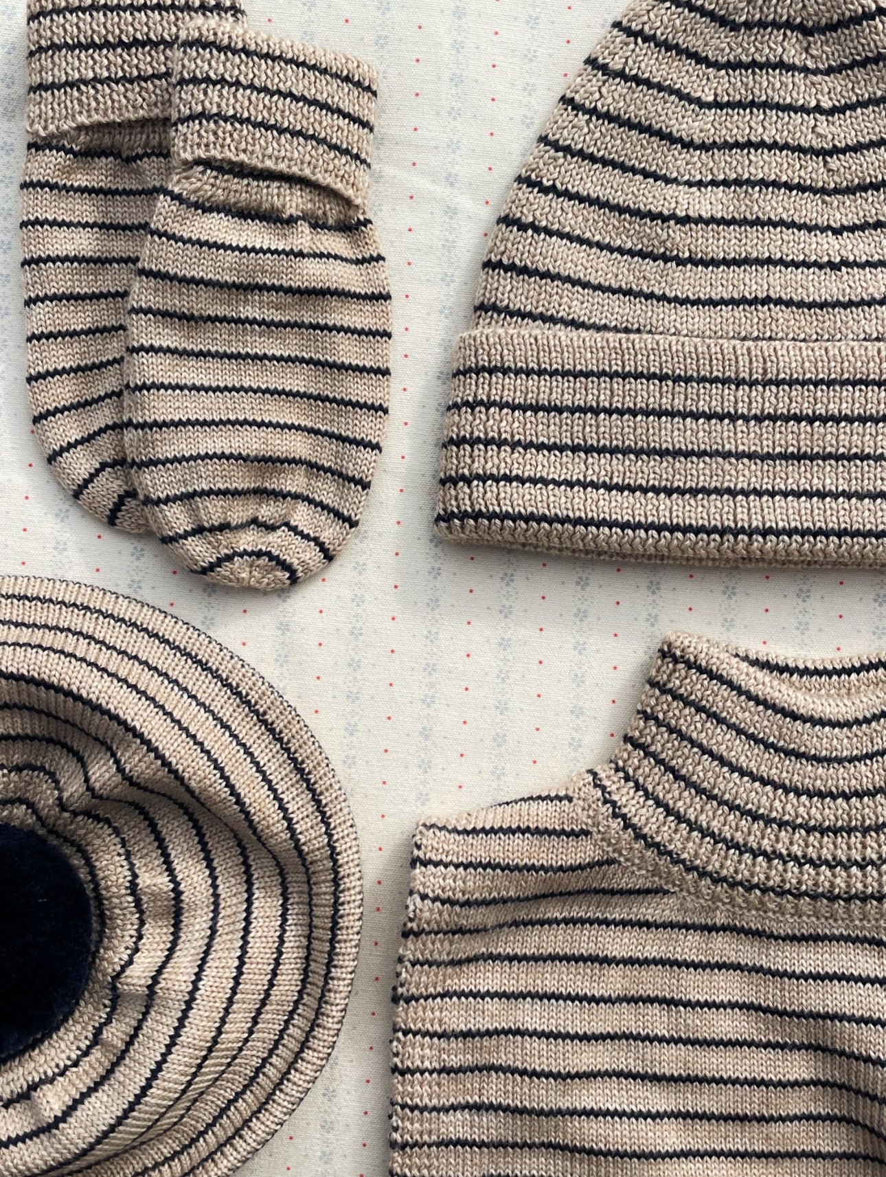 LOULI MITTENS-STRIPE BLUIE