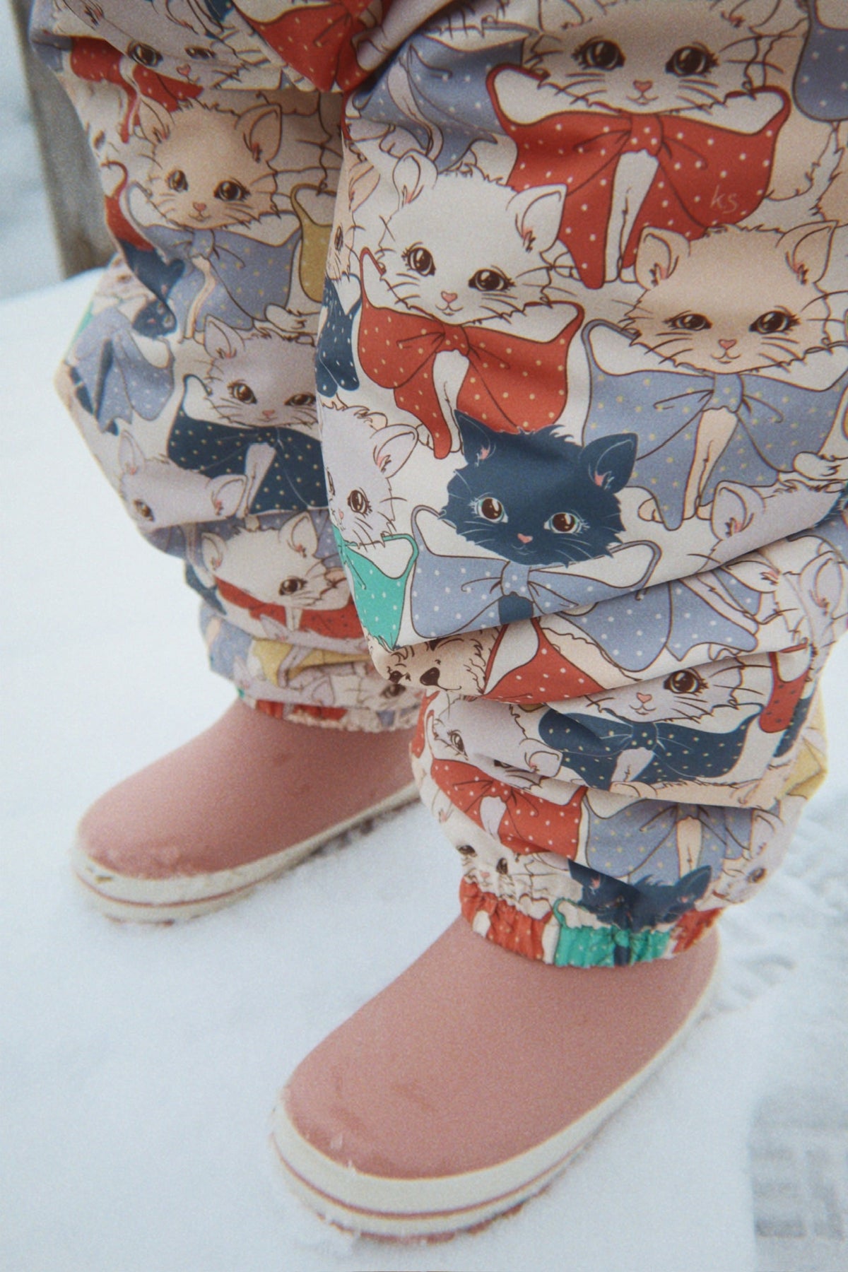 NOHR SNOWSUIT - LIKE CATS AND DOGS