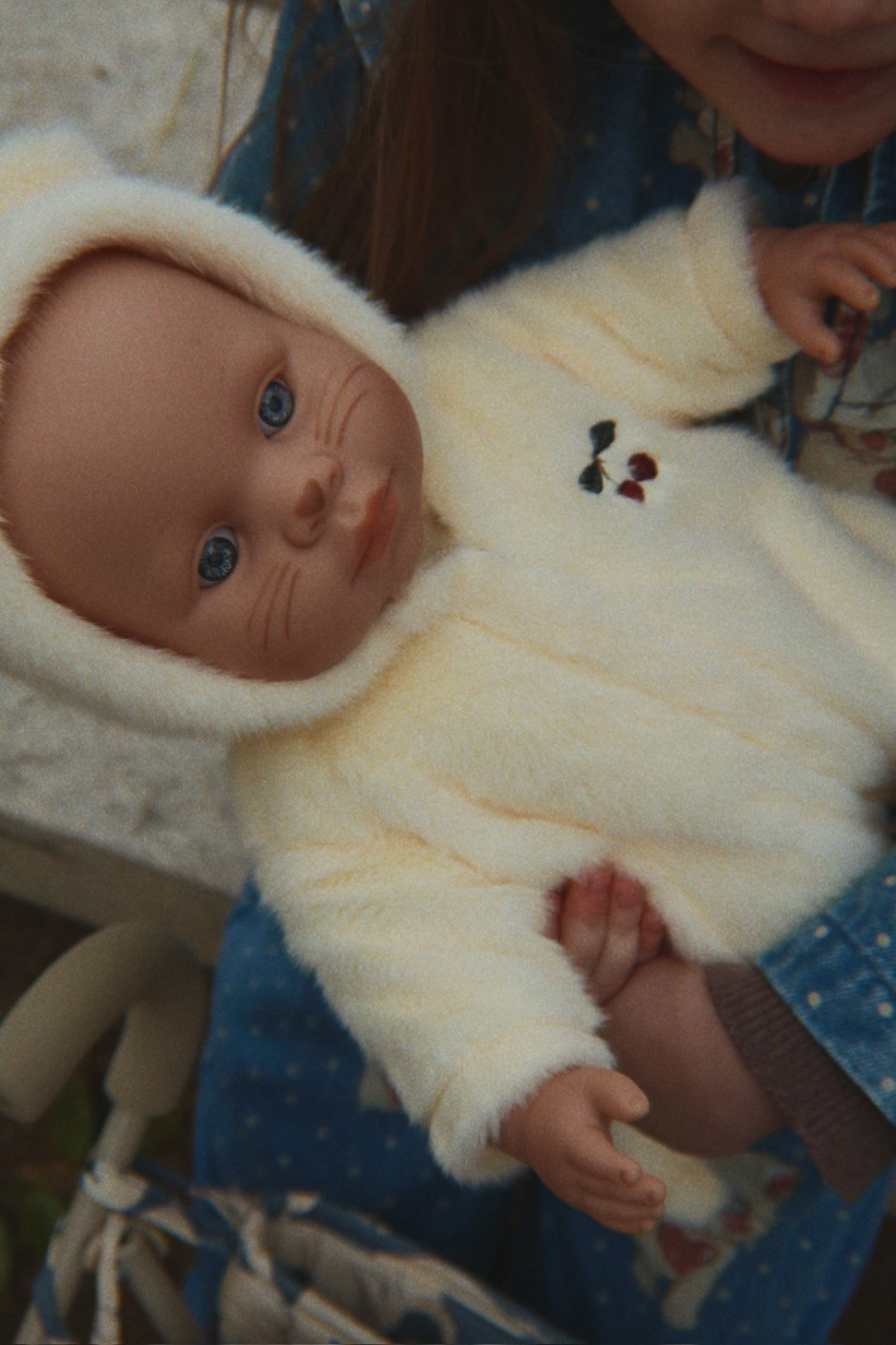 KITTY DOLL - beige lifestyle