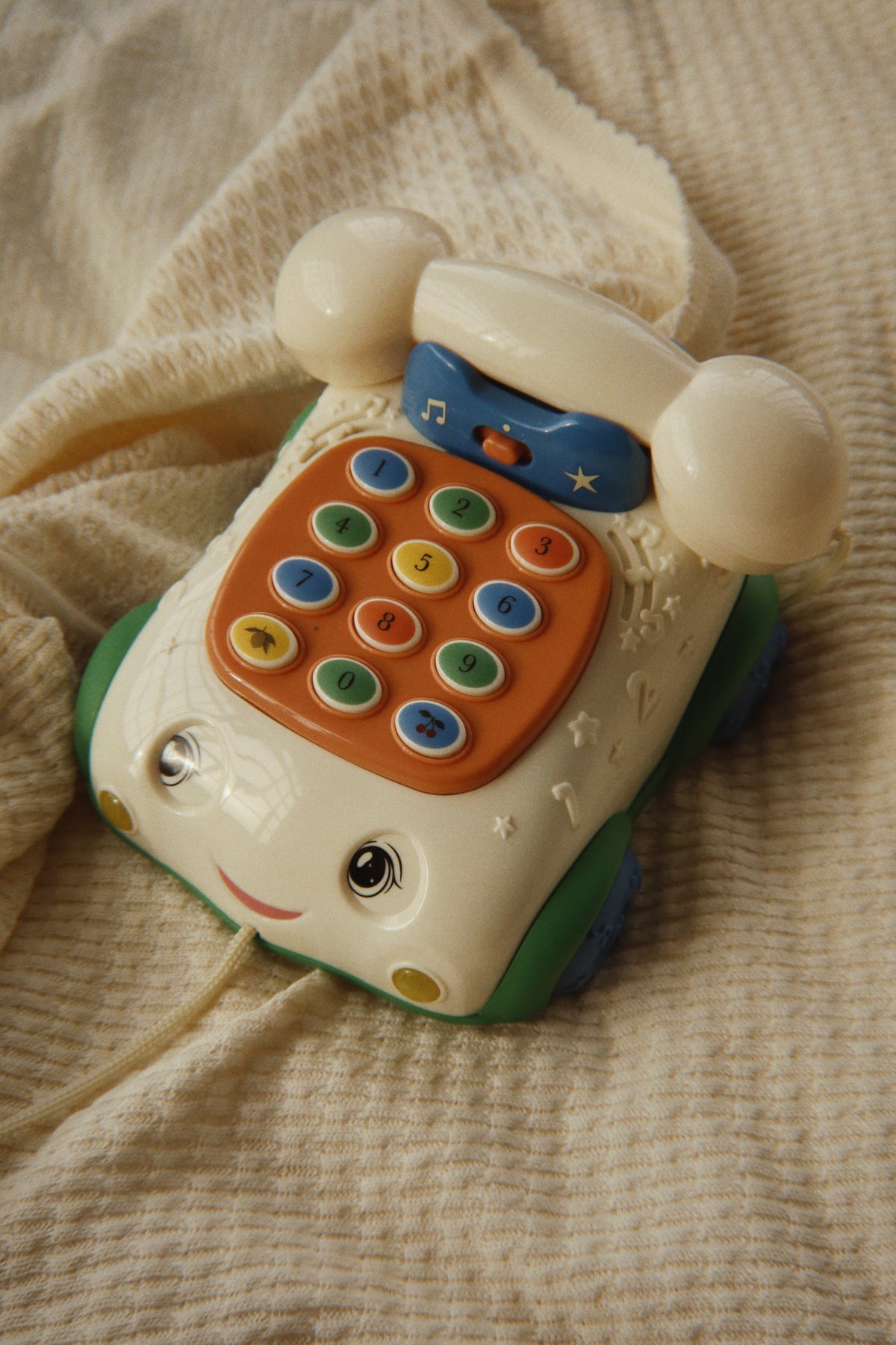 VAIKIŠKAS TELEFONAS - MULTI