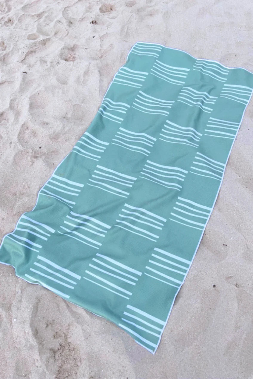 STRIPE | SAND FREE BEACH TOWEL