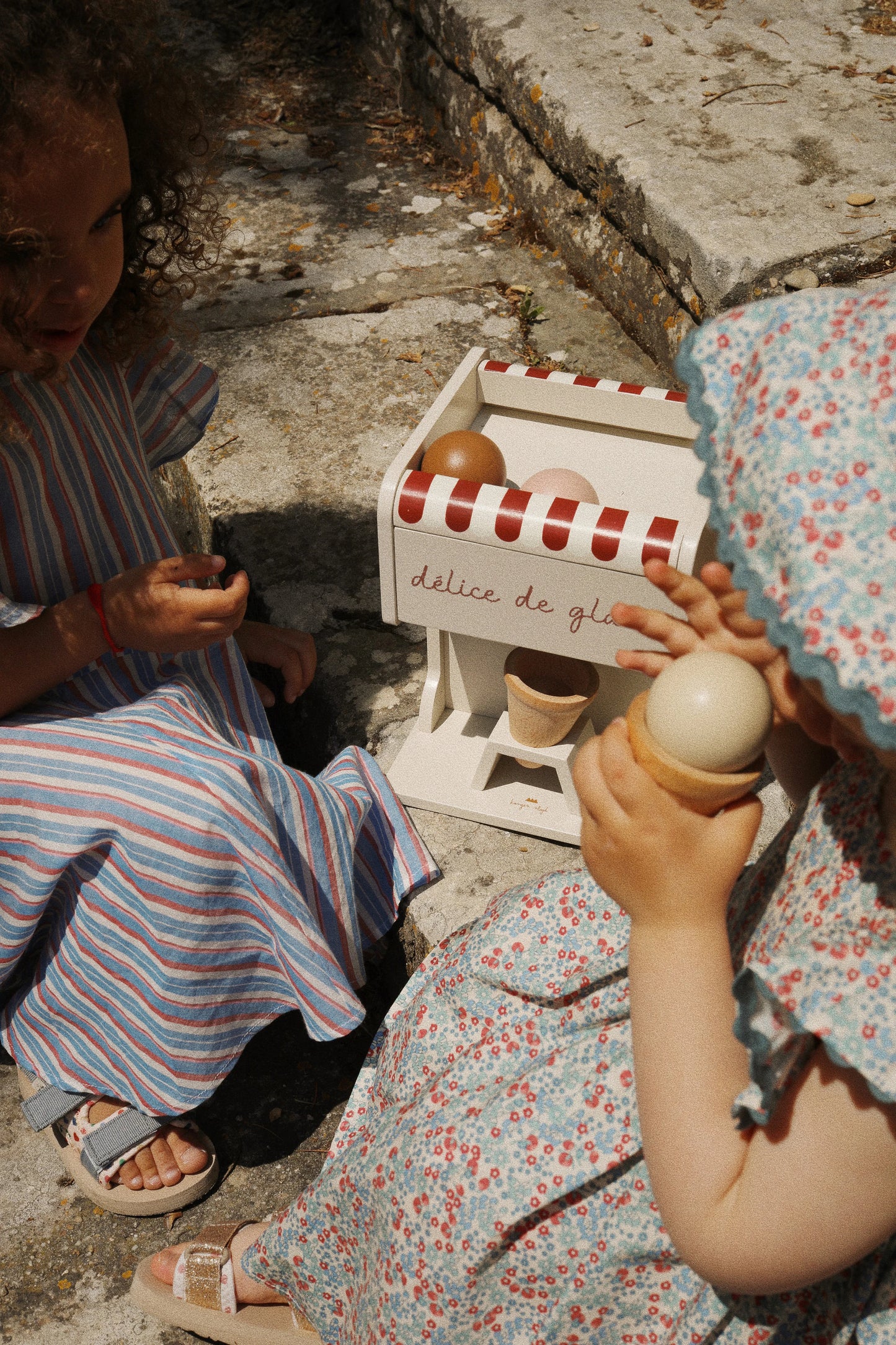 WOODEN ICE CREAM MAKER - BEIGE