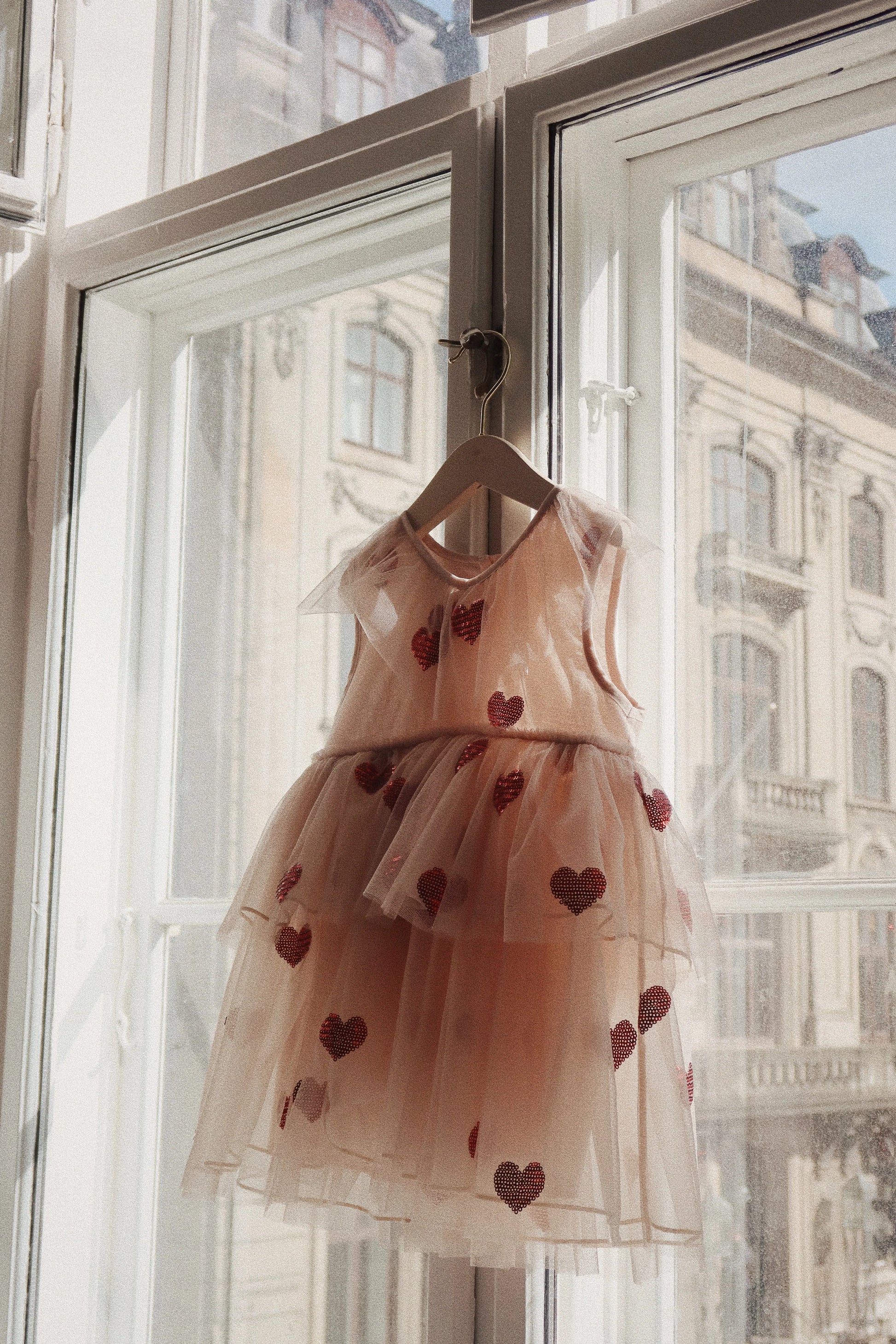 YVONNE FAIRY DRESS COEUR SEQUINS My name is Leo