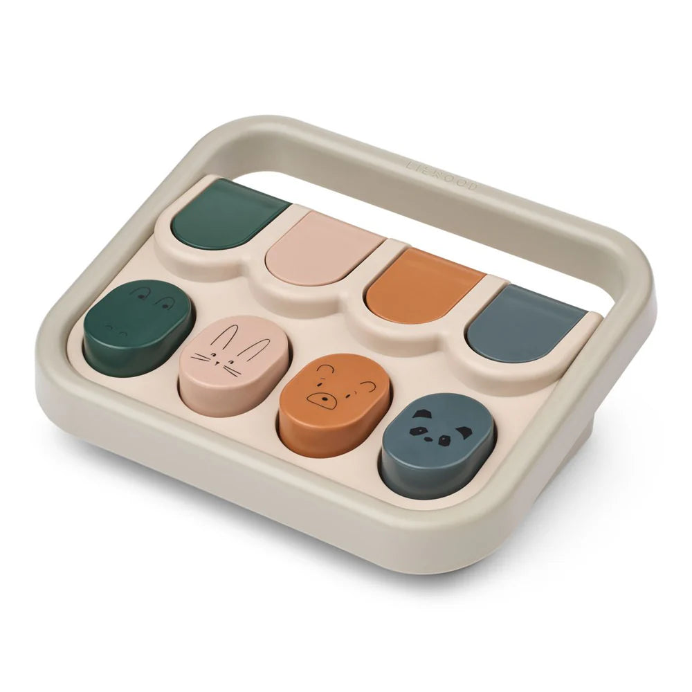 AVIVA IŠŠOKANTIS ŽAISLAS