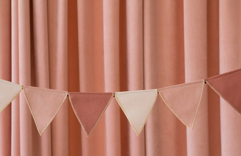 BAHIA GARLAND • PINK